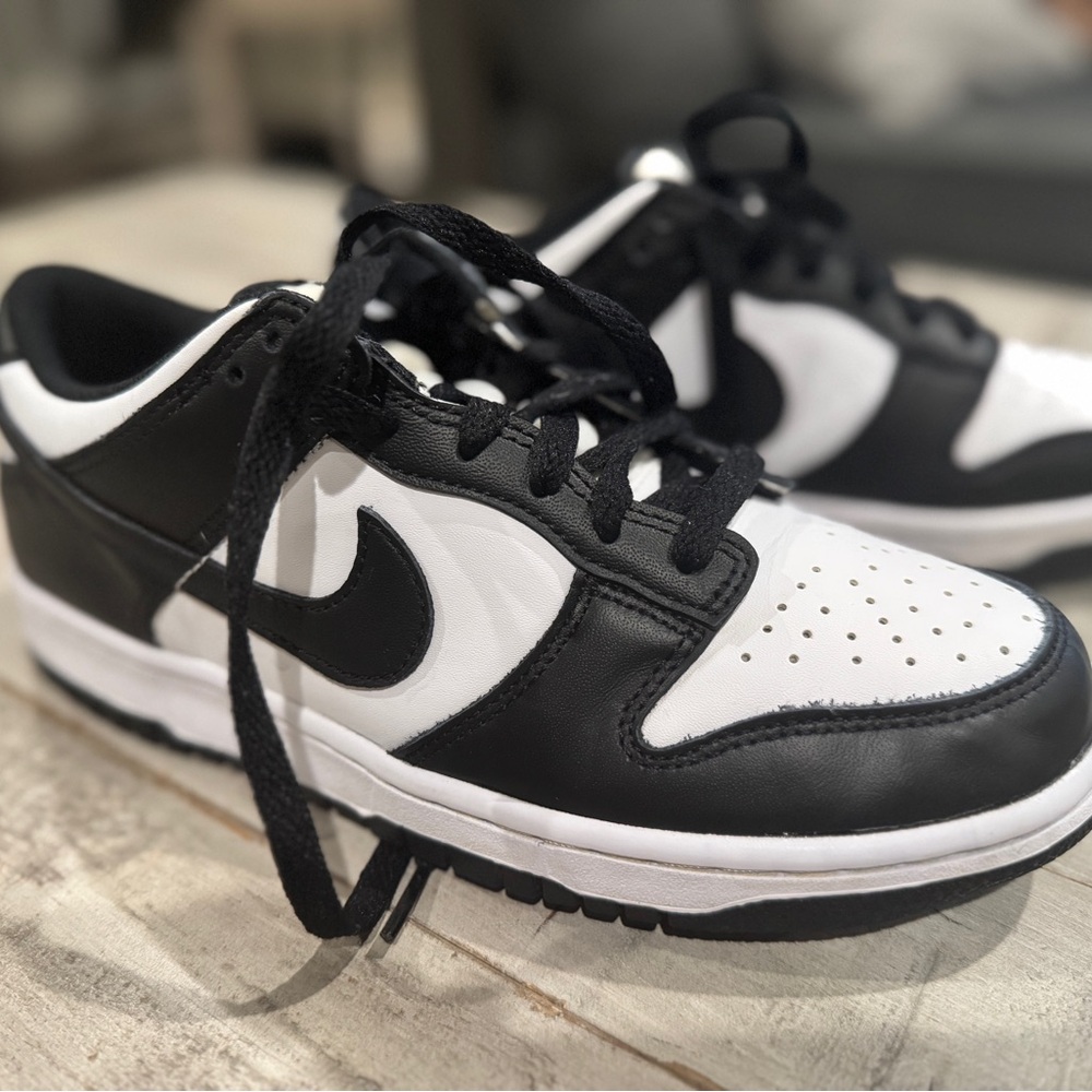Nike Dunk Low Tops Retro Panda, Black and White Sneakers (Size 7Y).